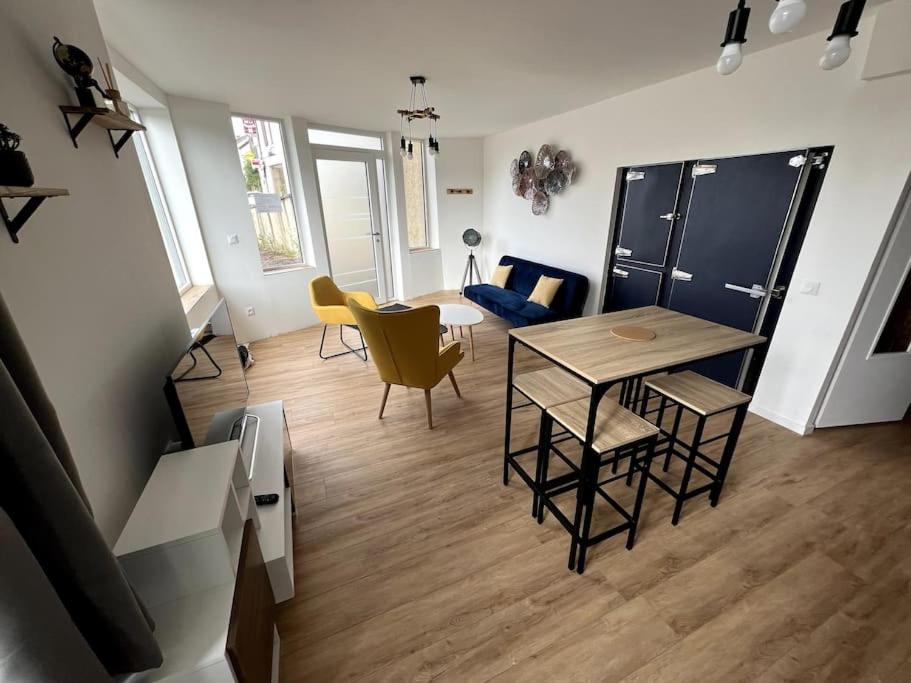 Appartement Avec Belle Vue Ouzouer-Sur-Trezee المظهر الخارجي الصورة
